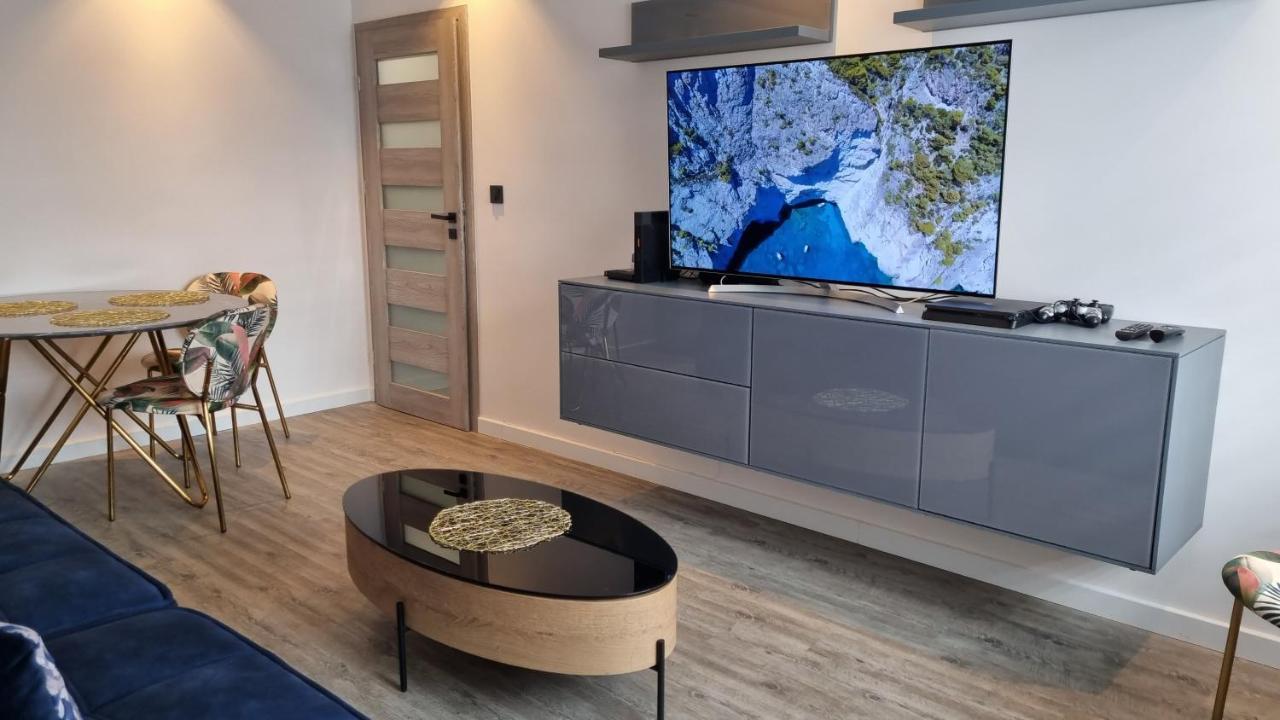 Galaxy Apartments 스와프스크 외부 사진